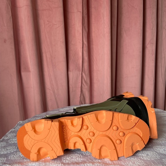 Free People x Sorel Brex Boots - Picture 5 of 6